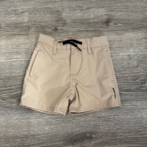 Kid's Volcom Tan Flat Front Walking Shorts - Picture 2 of 10